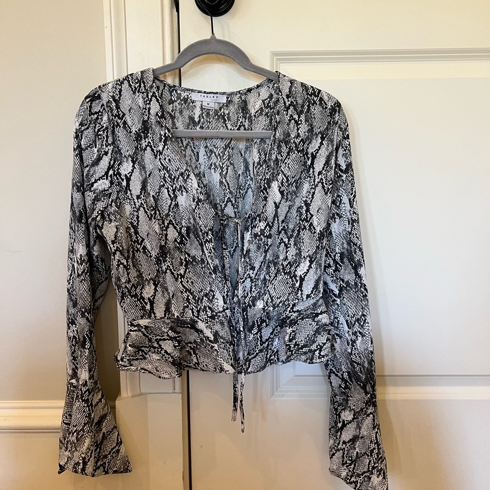 Snakeskin tied top, loose fitted from TheseThree Btq